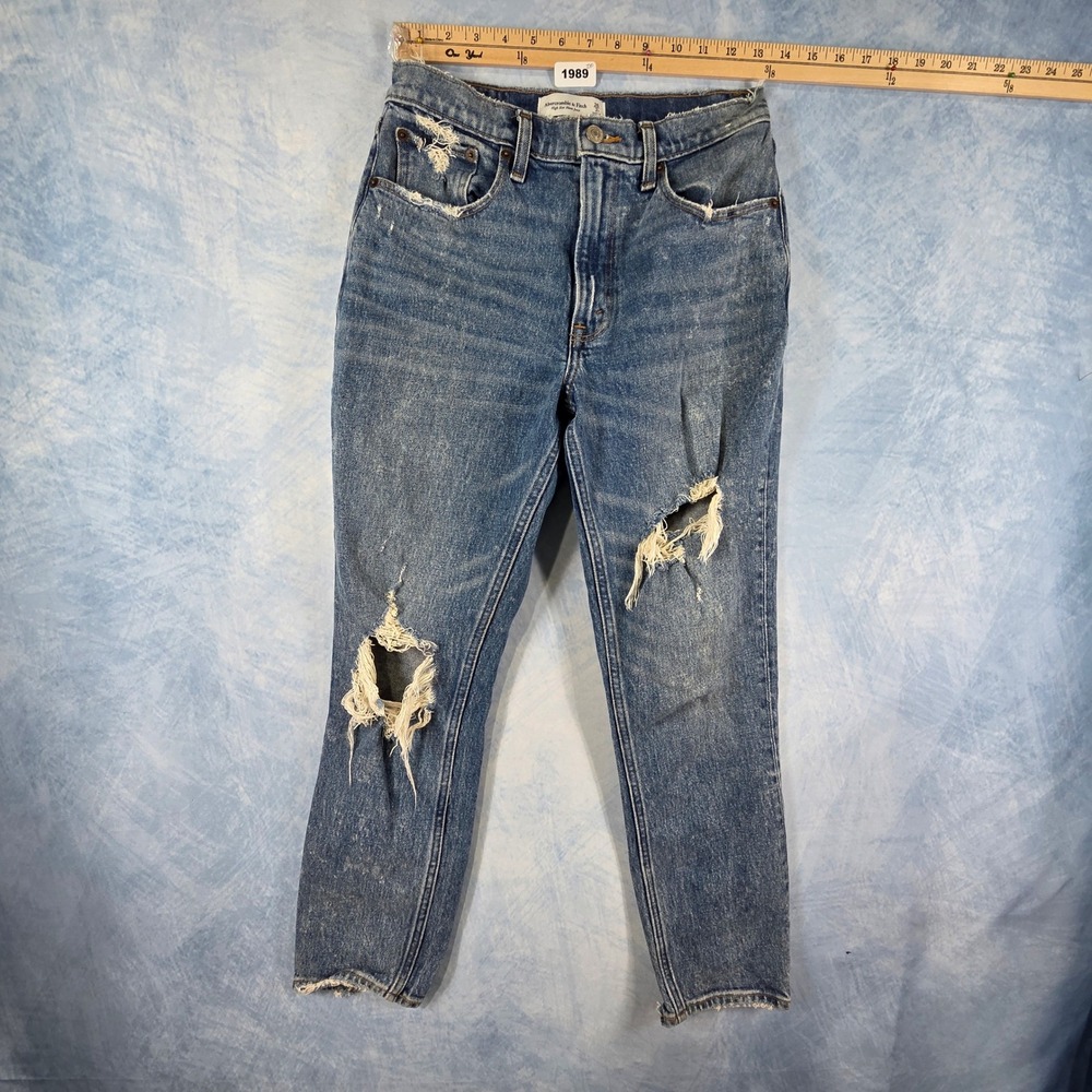 Abercrombie & Fitch High Rise Mom Jeans Distressed Blue Denim‎ Size 26 2R 1989